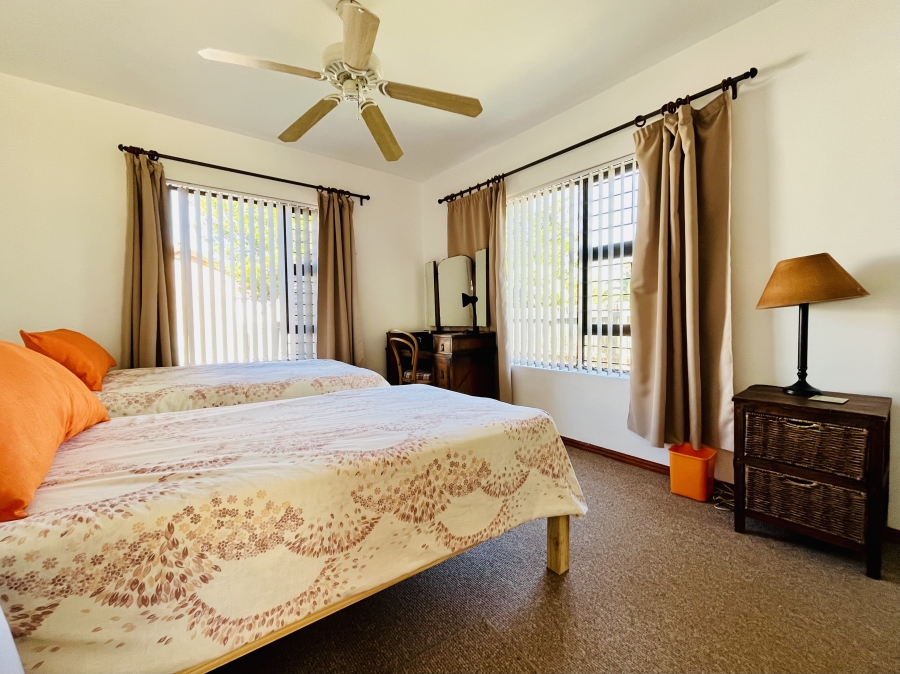 2 Bedroom Property for Sale in Sandbaai Western Cape